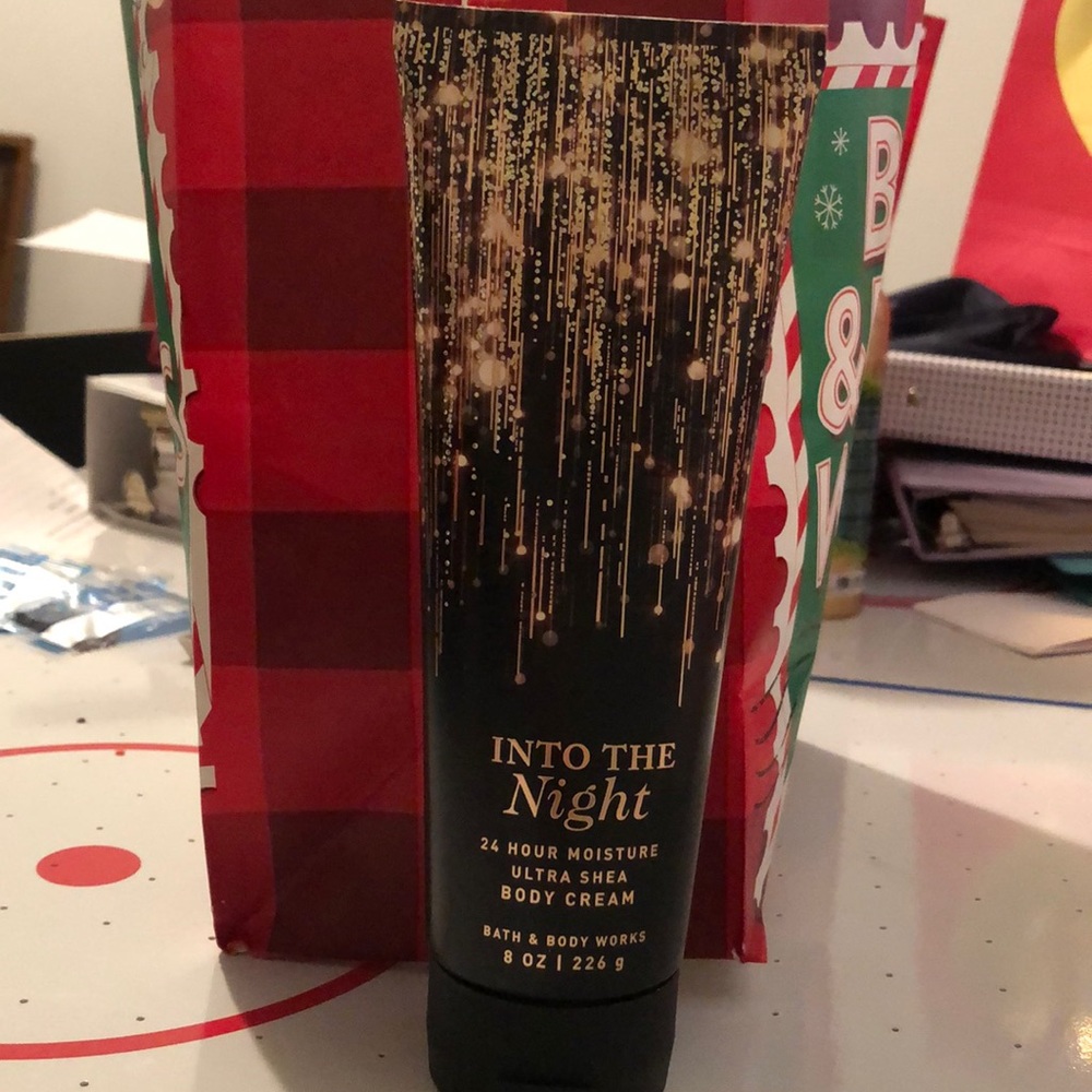 Into the night body cream